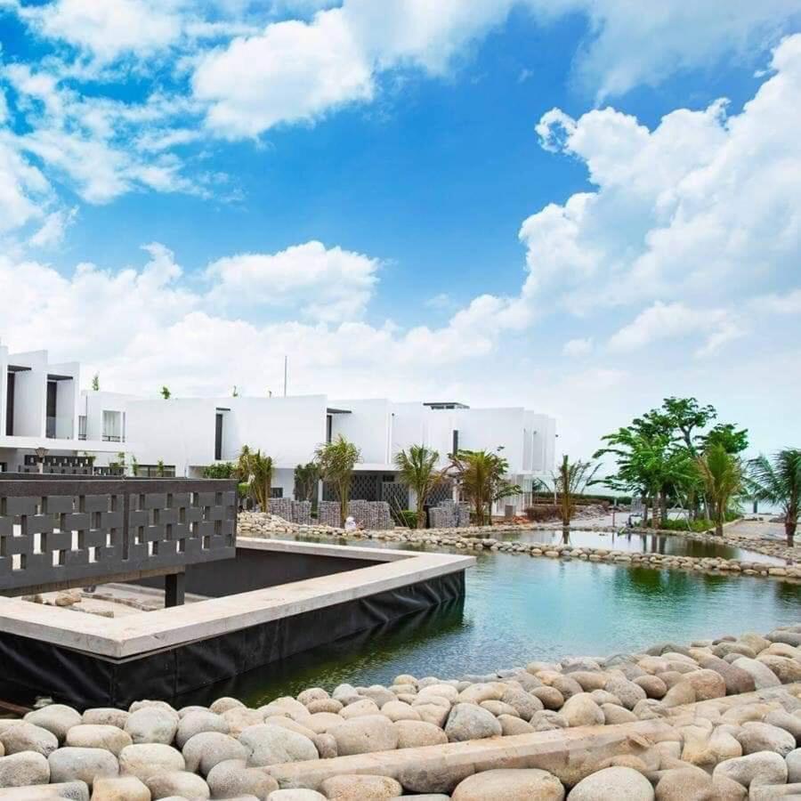 Villas At Oceanami Resort Long Hải Exterior foto